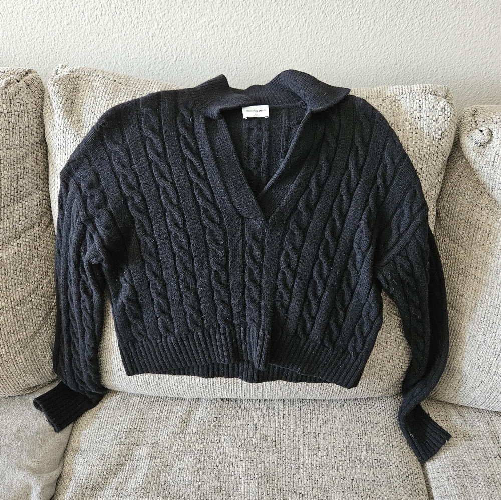 Sunday Best Cableknit Vneck Sweater
